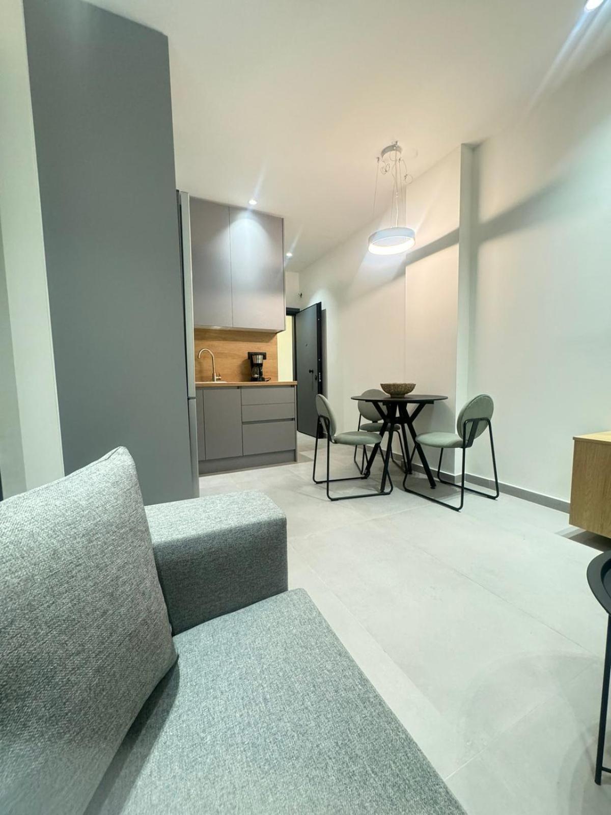 Luna-Your Urban Stay Салоники Экстерьер фото